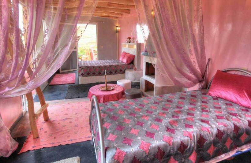 호스텔 Jardin De La Source