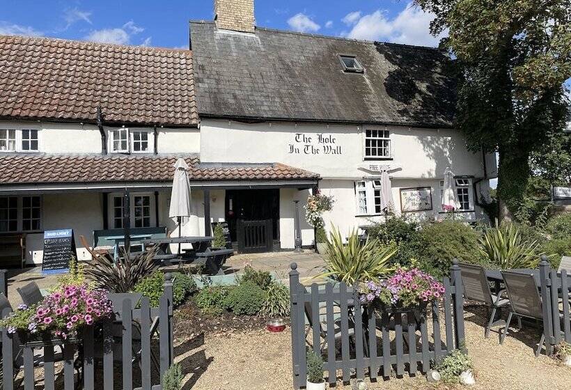 호스텔 The Hole In The Wall