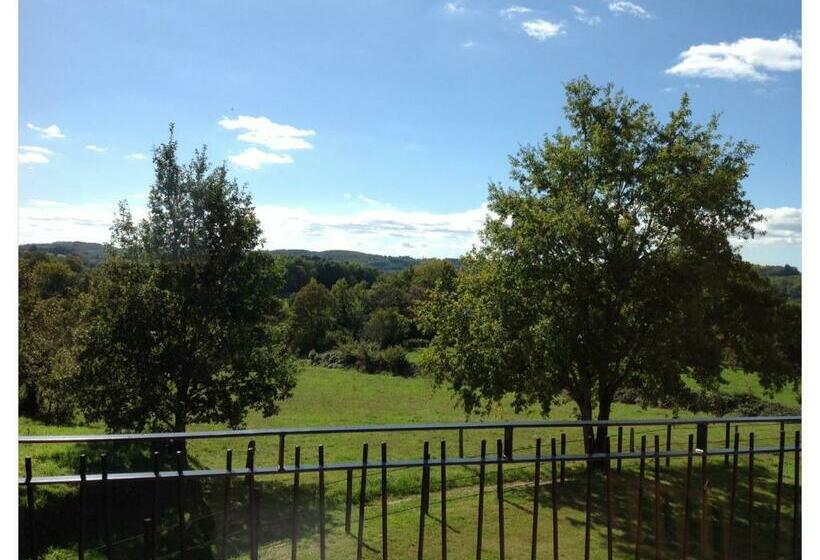 민박 A L Ombre Du Tilleul