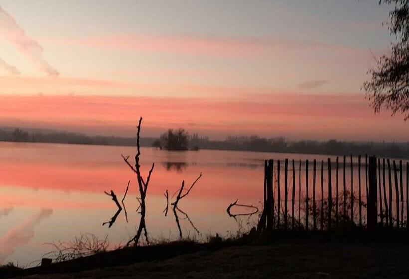 مبيت وإفطار Au Bord De L Eau