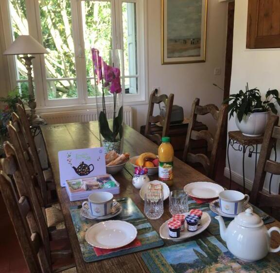 ベッドアンドブレックファースト Au Charme Des Pommiers