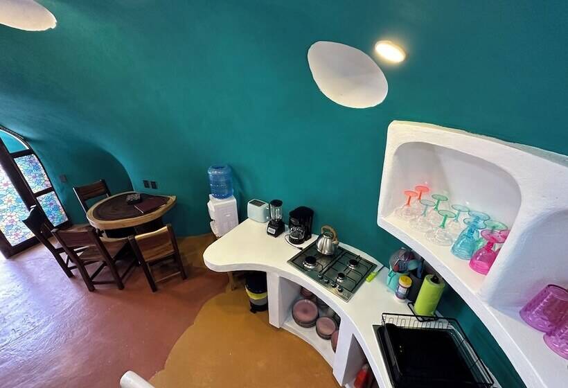 مبيت وإفطار Beachfront Paradise Boutique