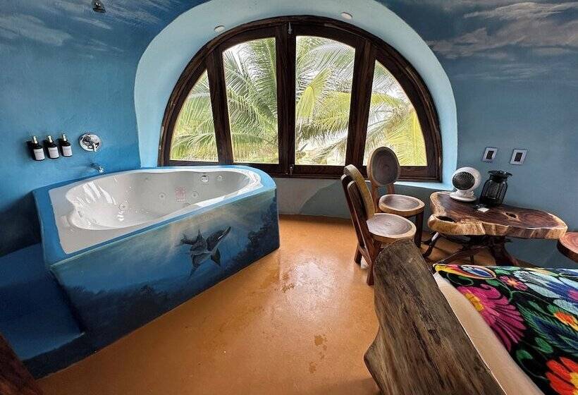 مبيت وإفطار Beachfront Paradise Boutique