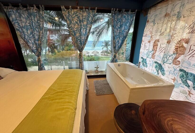 مبيت وإفطار Beachfront Paradise Boutique