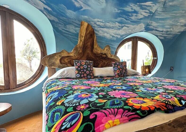 مبيت وإفطار Beachfront Paradise Boutique