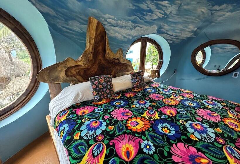 مبيت وإفطار Beachfront Paradise Boutique