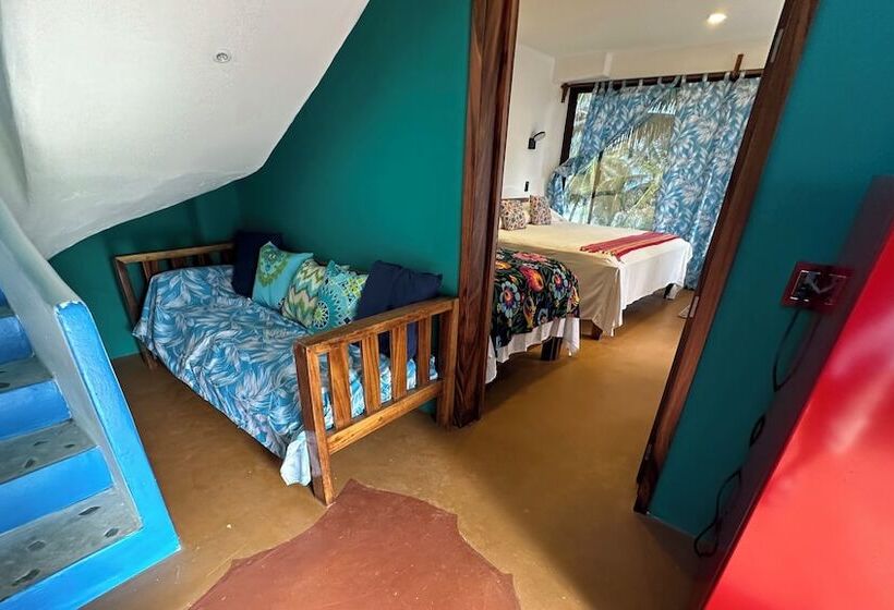 مبيت وإفطار Beachfront Paradise Boutique