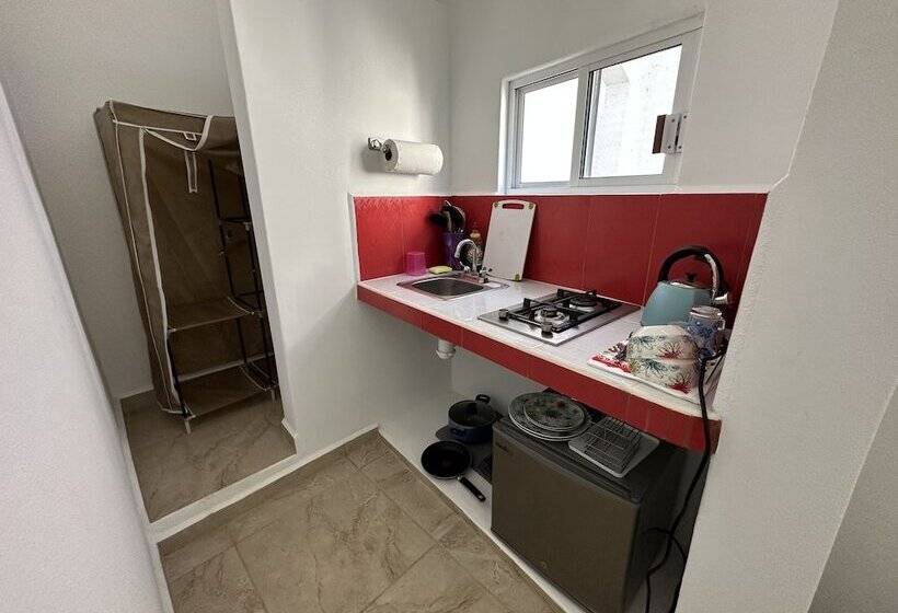 مبيت وإفطار Beachfront Paradise Boutique