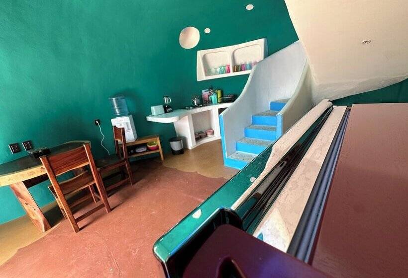 مبيت وإفطار Beachfront Paradise Boutique