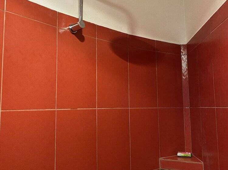 مبيت وإفطار Beachfront Paradise Boutique