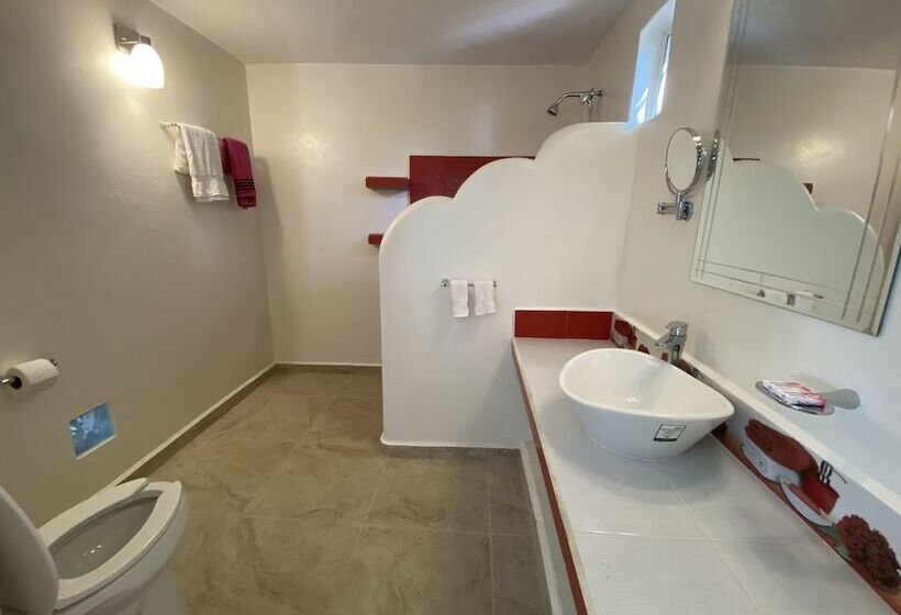 مبيت وإفطار Beachfront Paradise Boutique