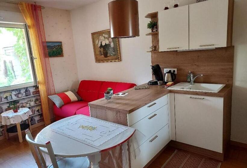 Bed and Breakfast A 5 Min De Beaune, Logement Tout Confort Au Calme