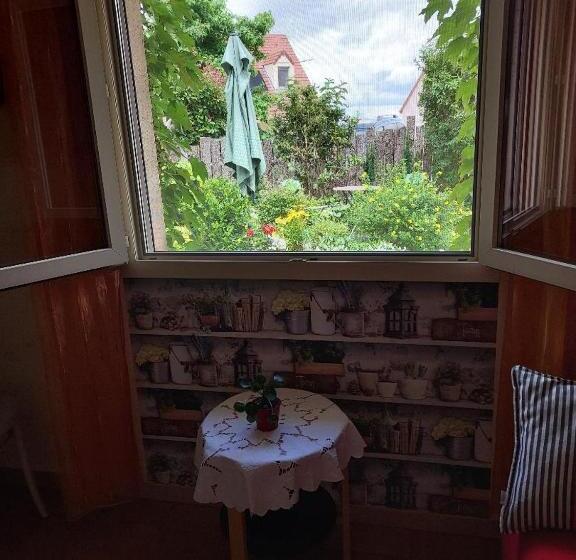 Bed and Breakfast A 5 Min De Beaune, Logement Tout Confort Au Calme