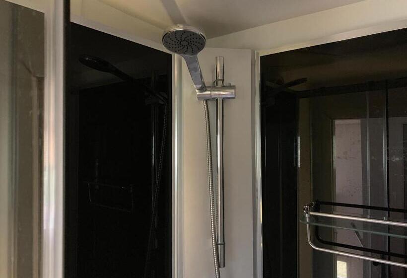 Bed and Breakfast Charming House On Large Property On Vato