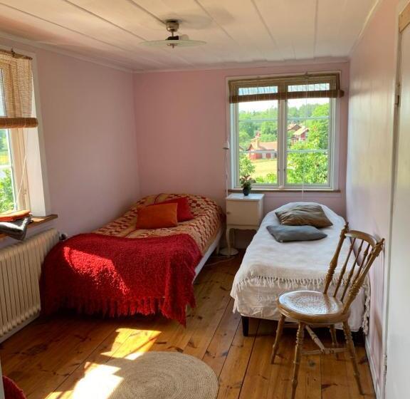 Bed and Breakfast Charming House On Large Property On Vato