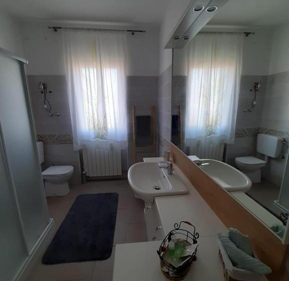 住宿加早餐 Fusnar