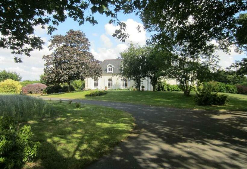 مبيت وإفطار Gîte   Chambre D Hôtes Les 4 Vents Guingamp