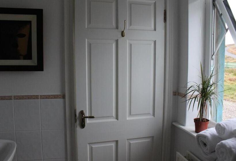 민박 Malin Head Solastobann Arthouse Room 1 En Suite