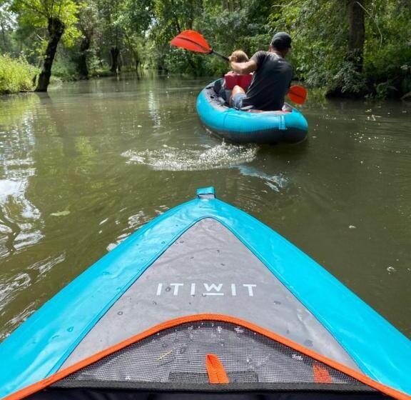 ベッドアンドブレックファースト Montaillon Chambres D Hôtes