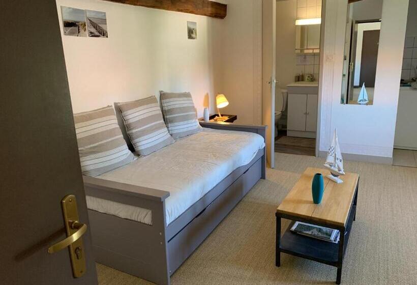 ベッドアンドブレックファースト Montaillon Chambres D Hôtes