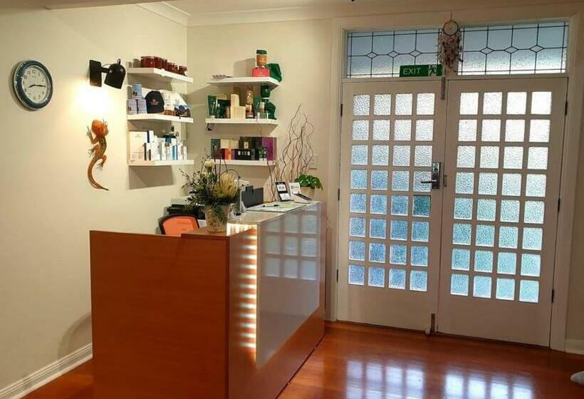 민박 Riverview House Younghusband