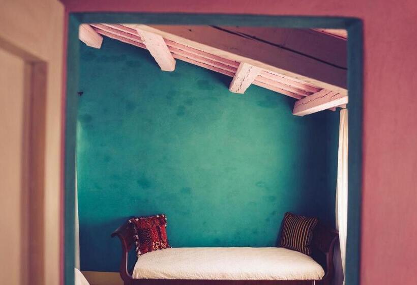 مبيت وإفطار Turchi Farm   Locanda Della Luna & Antico Frantoio