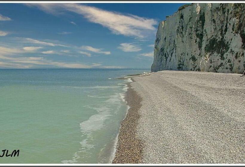 مبيت وإفطار Villa Les Falaises