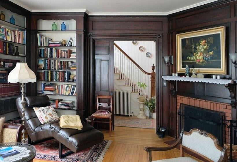 Guilford Bed And Breakfast