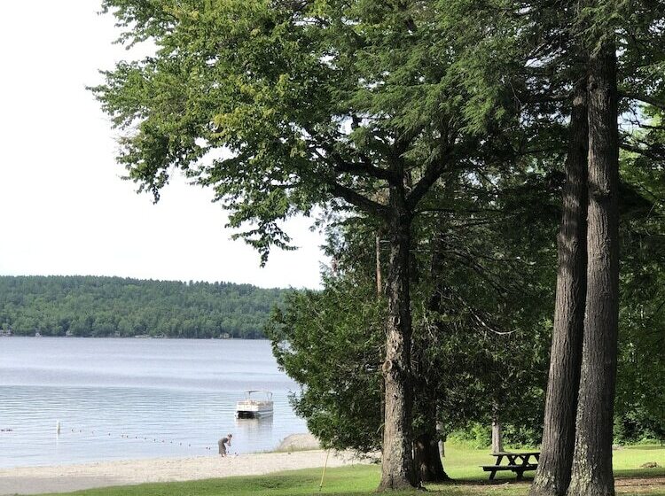 Guilford Bed And Breakfast