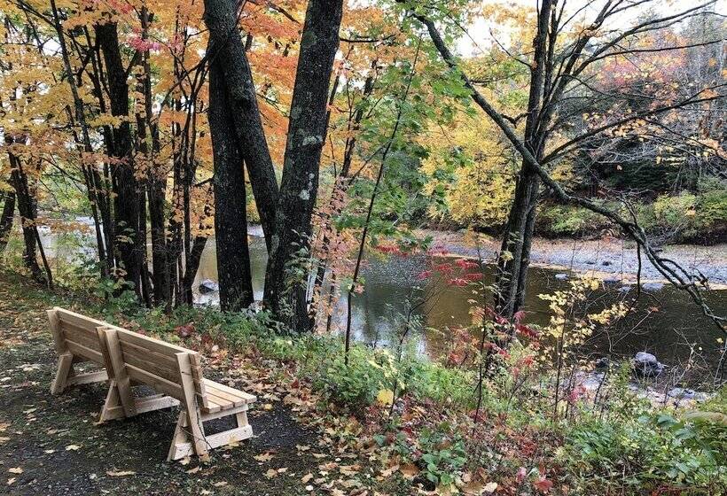 Guilford Bed And Breakfast