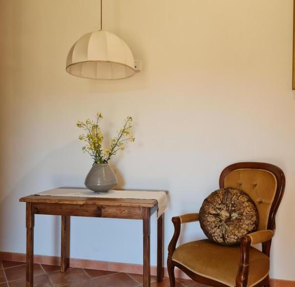 هتل Agriturismo Il Paradiso Di Berignone