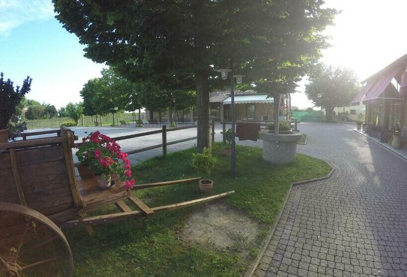 فندق Agriturismo La Rebosola