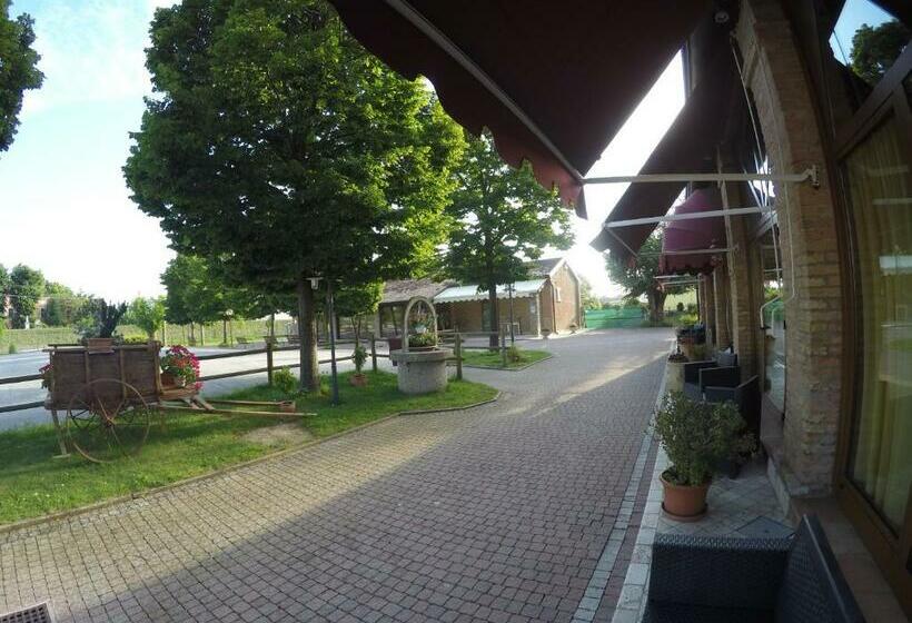 בית מלון כפרי Agriturismo La Rebosola