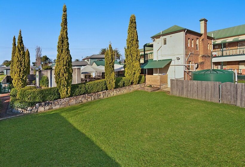 Central Hotel Stroud