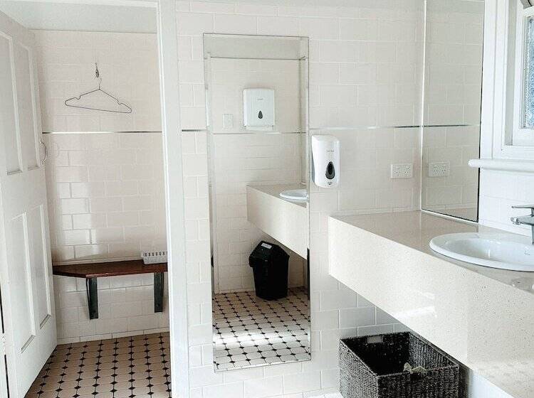 Central Hotel Stroud