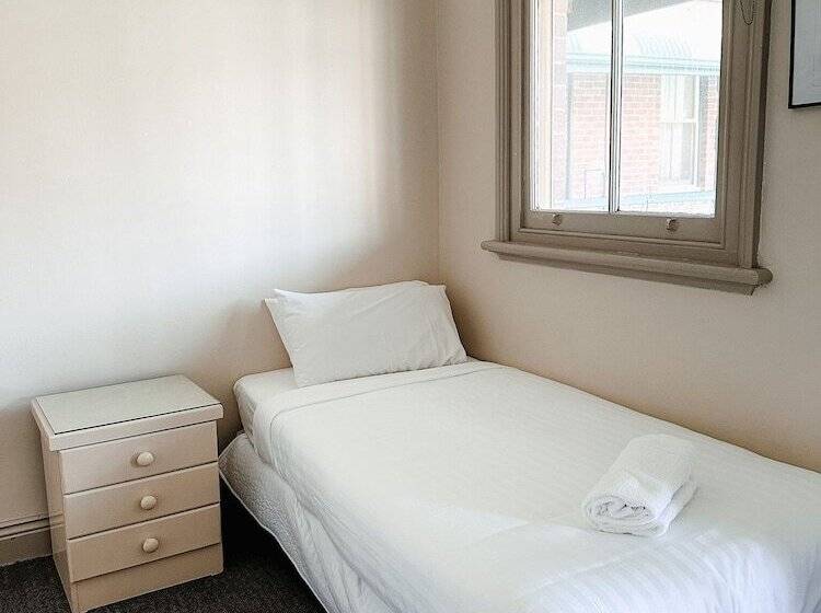 Central Hotel Stroud