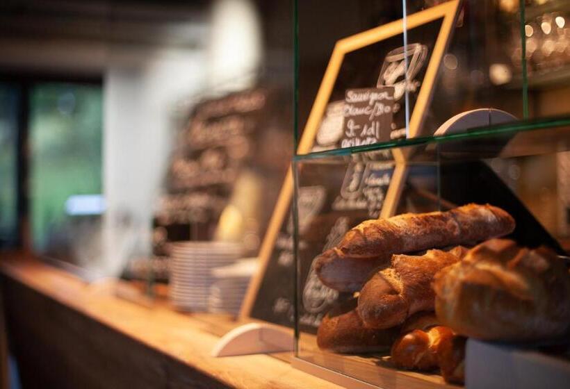 בית מלון כפרי De L’ours Preles