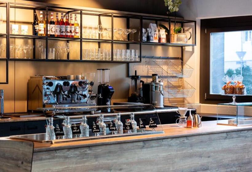 בית מלון כפרי De L’ours Preles