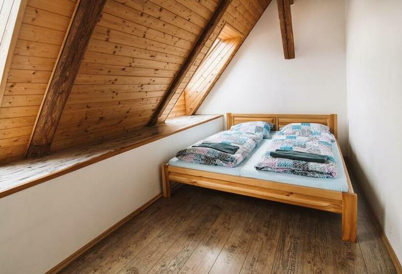 בית מלון כפרי Farma Klokočov