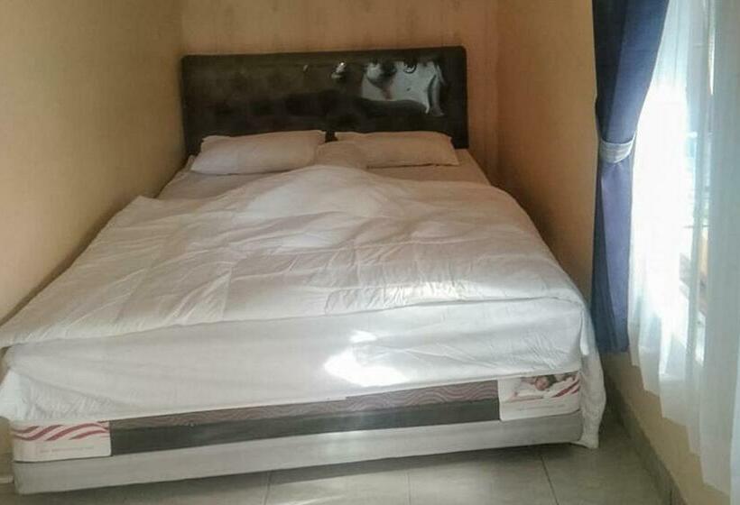 ホテル Max`s Kost