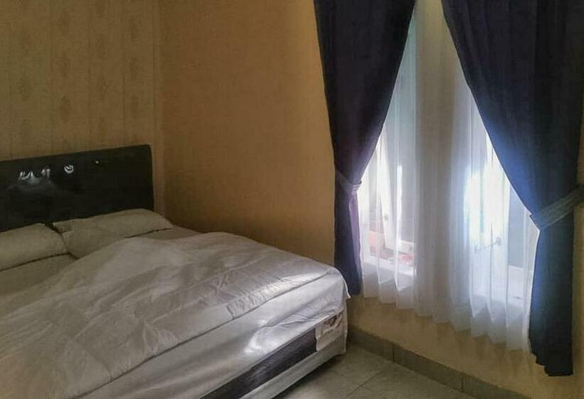 ホテル Max`s Kost