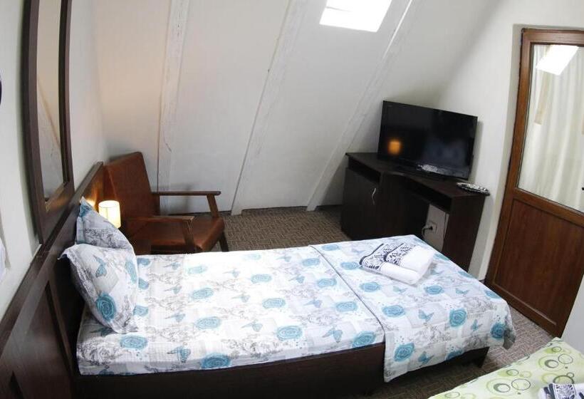 Отель Nerahouse