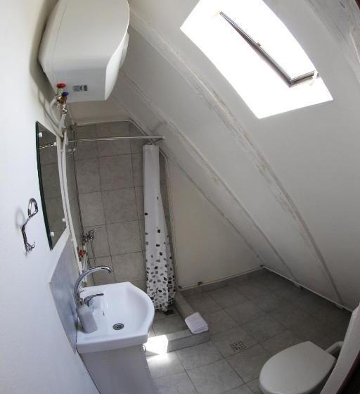 Отель Nerahouse