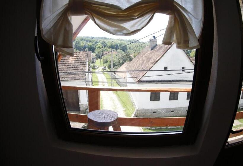 Отель Nerahouse