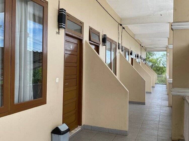 호텔 Oyo 90960 Putih Salju Homestay Syariah