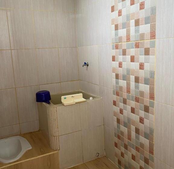 호텔 Oyo 90960 Putih Salju Homestay Syariah