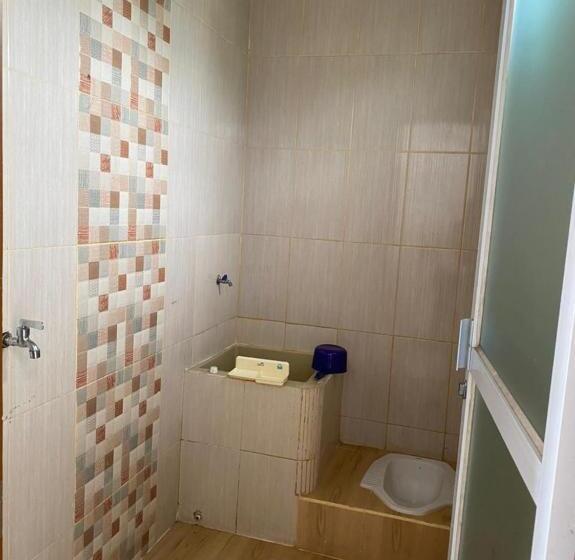 호텔 Oyo 90960 Putih Salju Homestay Syariah