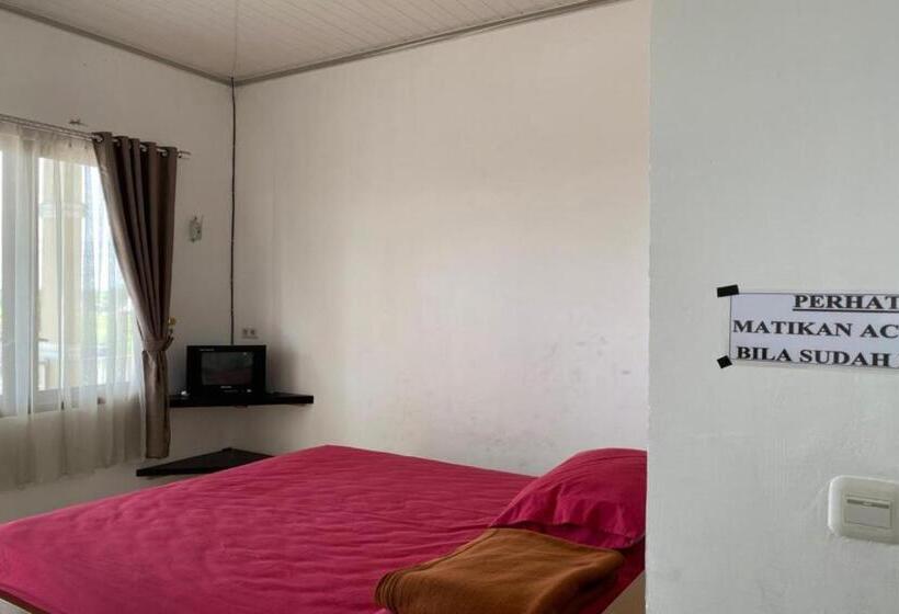 호텔 Oyo 90960 Putih Salju Homestay Syariah