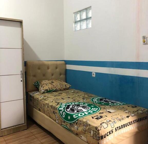 בית מלון כפרי Penginapan Banyu Biruku