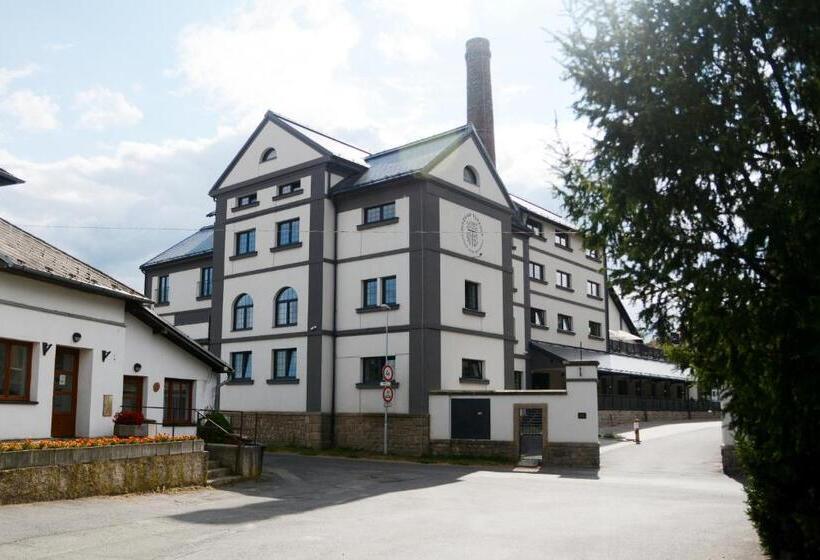 Отель Pivovar Tupadly